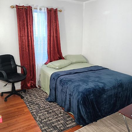 Fada Guest House - 38 Yates Ave นูวาร์ก ภายนอก รูปภาพ