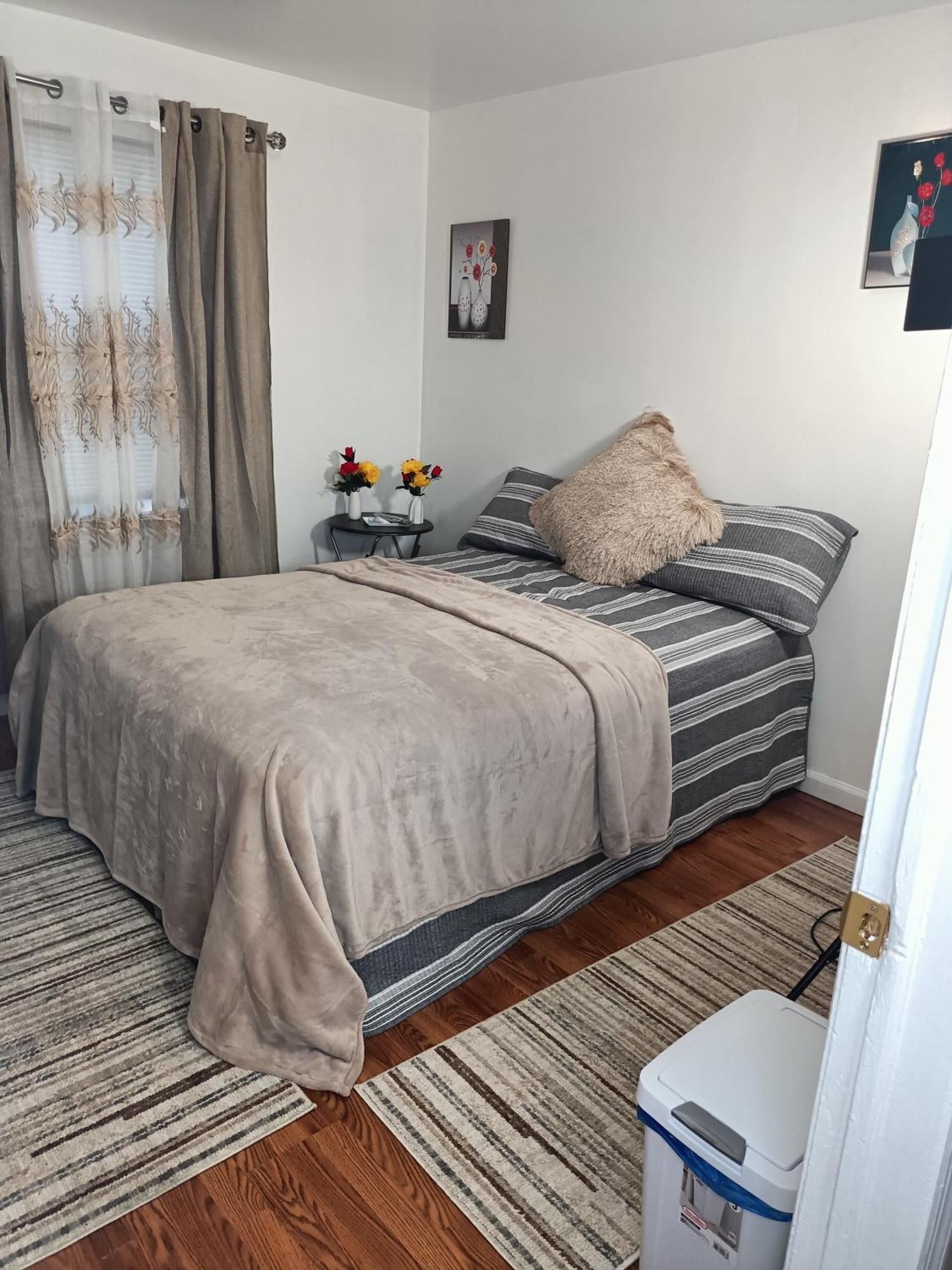 Fada Guest House - 38 Yates Ave นูวาร์ก ภายนอก รูปภาพ