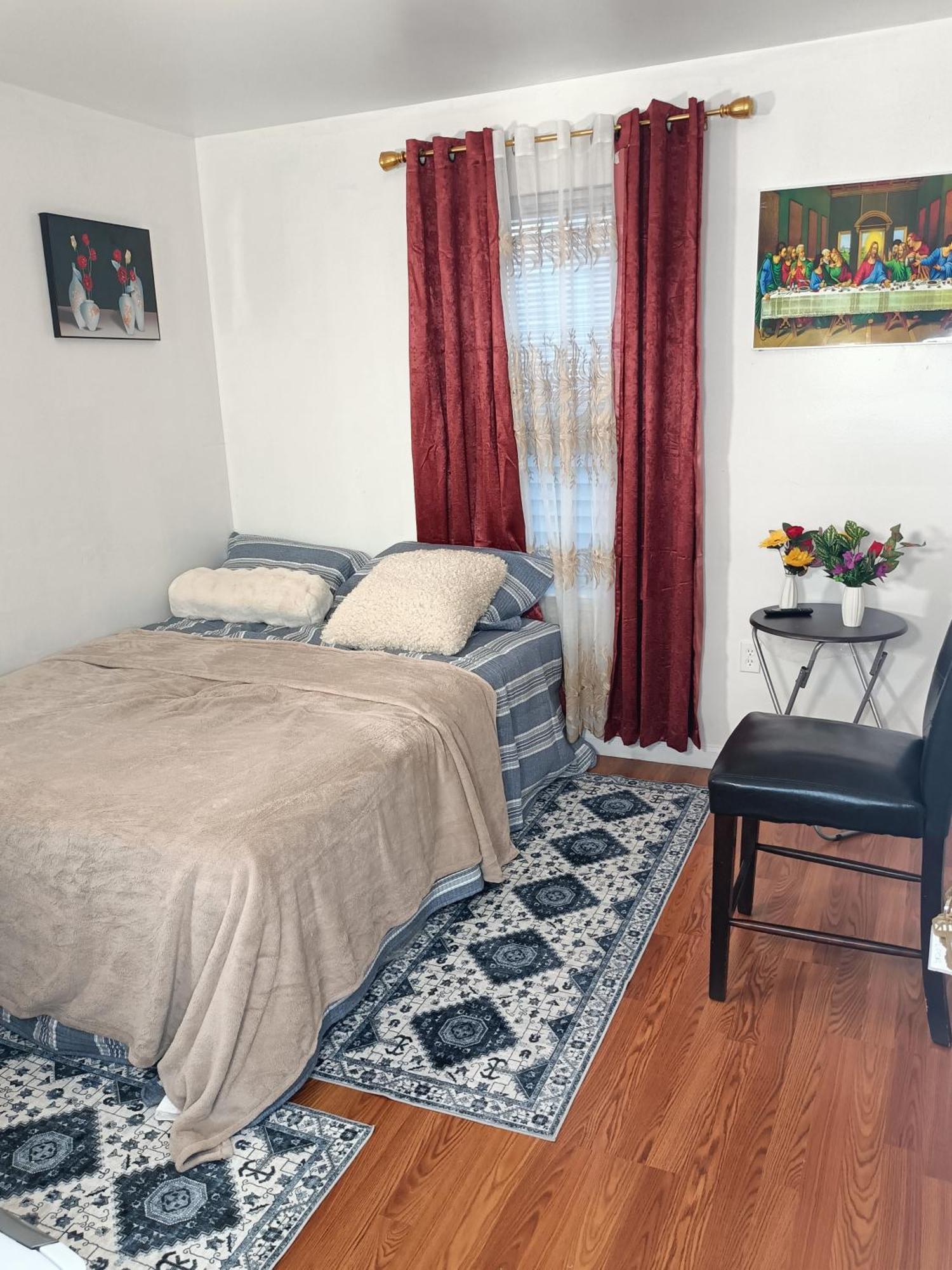 Fada Guest House - 38 Yates Ave นูวาร์ก ภายนอก รูปภาพ